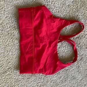 Read Lululemon sports bra size 6